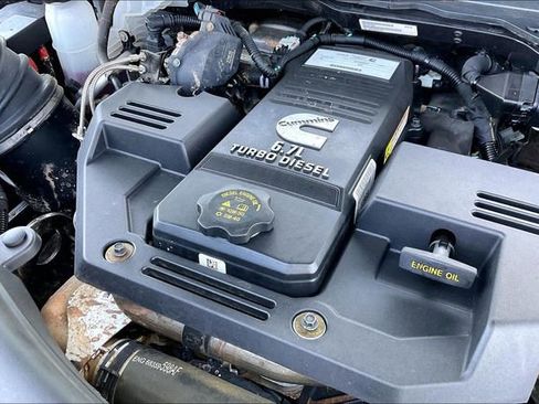 Used 2024 RAM 2500 Laramie w/ Safety Group AWD/4WD image 35