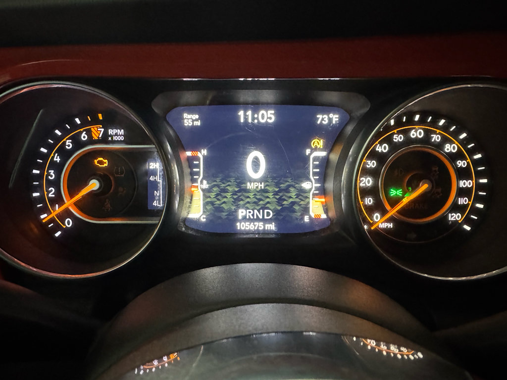 Used 2018 Jeep Wrangler Unlimited Sahara w/ Cold Weather Group AWD/4WD image 22