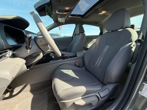 New 2026 Hyundai Elantra SEL Sport Premium FWD image 21