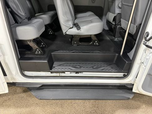 Used 2019 Ford Transit 350 XL RWD image 25