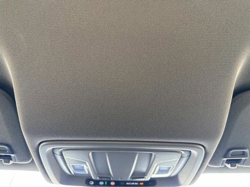 Used 2024 GMC Sierra 2500 Pro w/ Convenience Package image 26