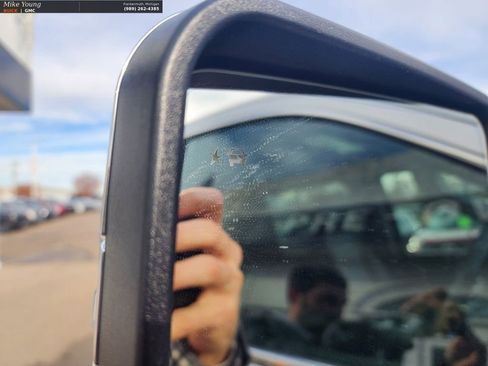 Used 2020 GMC Sierra 2500 Denali w/ Denali Ultimate Package image 23