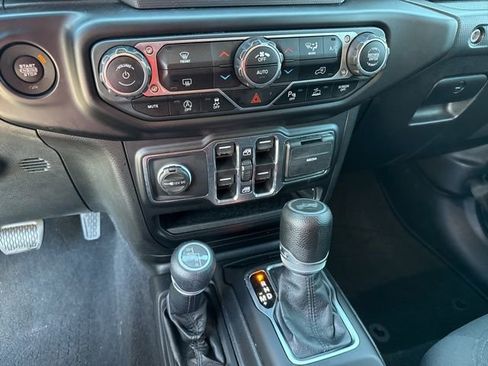 Used 2021 Jeep Wrangler Unlimited Sport image 11