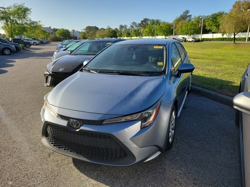Used 2021 Toyota Corolla LE image 26