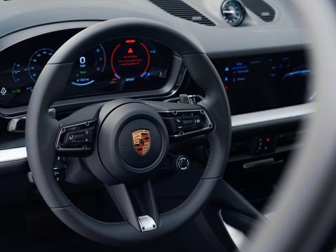 New 2026 Porsche Cayenne E-Hybrid Coupe image 22