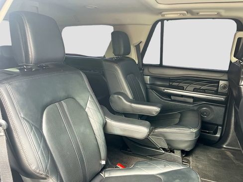 Used 2021 Ford Expedition Platinum AWD/4WD image 30