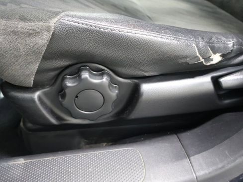 Used 2004 Honda CR-V EX image 14