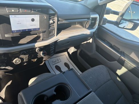 Used 2024 Ford F250 XLT image 22