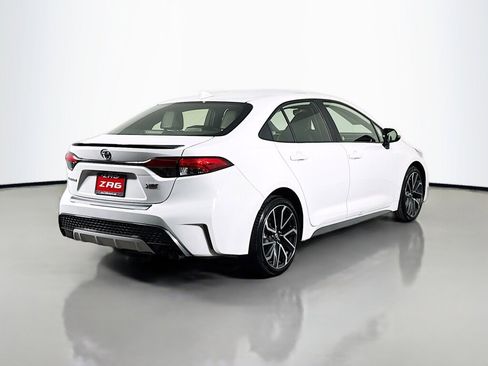 Used 2021 Toyota Corolla XSE FWD image 5