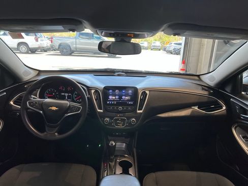 Used 2020 Chevrolet Malibu LS FWD image 18