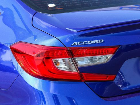 Certified 2020 Honda Accord Sport image 10