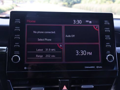Used 2024 Toyota Camry XLE FWD image 27