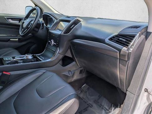 Used 2020 Ford Edge Titanium FWD image 30