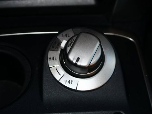 Used 2022 Toyota 4Runner Limited image 21