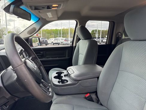 Used 2014 RAM 1500 Express RWD image 38