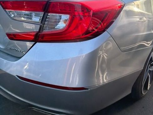 Used 2019 Honda Accord Sport image 12