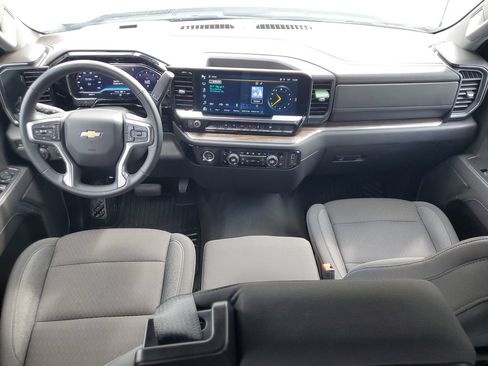 Used 2024 Chevrolet Silverado 1500 LT AWD/4WD image 17