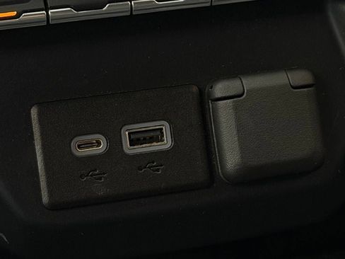 Used 2021 GMC Sierra 2500 Denali w/ Denali Ultimate Package image 18