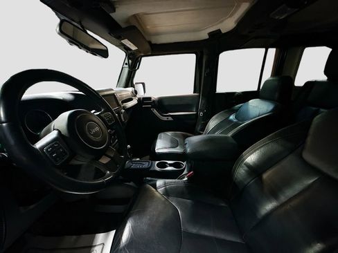 Used 2015 Jeep Wrangler Unlimited Rubicon w/ Dual Top Group image 19