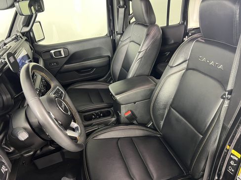 Used 2024 Jeep Wrangler Sahara w/ Technology Group image 14