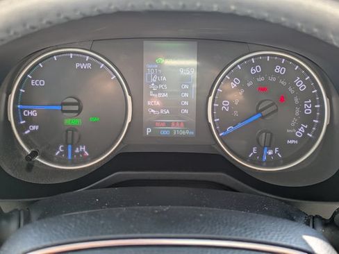 Used 2021 Toyota RAV4 XLE Premium AWD/4WD image 27