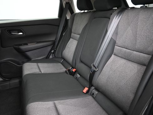 Used 2024 Nissan Rogue SV image 21