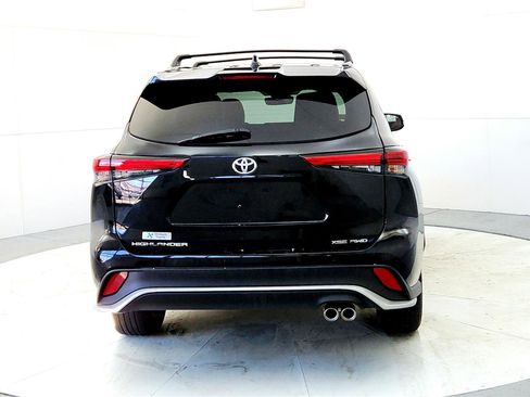 Used 2023 Toyota Highlander XSE image 5