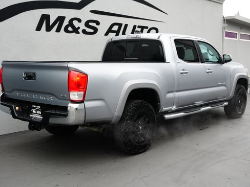 Used 2021 Toyota Tacoma SR5 image 4
