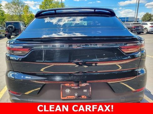 Used 2021 Porsche Cayenne Coupe image 5