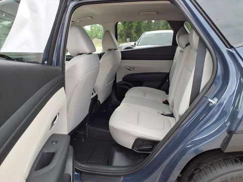 New 2026 Hyundai Tucson SEL FWD image 17