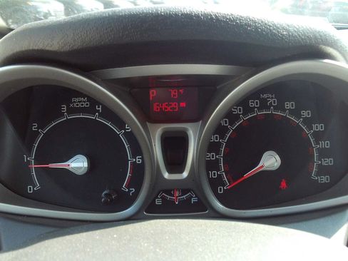 Used 2011 Ford Fiesta SE w/ 203A Rapid Spec Order Code FWD image 9