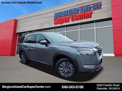 Used 2024 Nissan Pathfinder SV w/ SV Premium Package