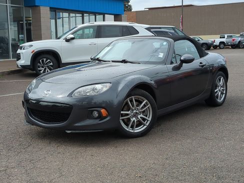 Used 2015 MAZDA MX-5 Miata Sport image 1