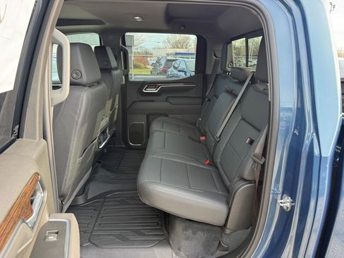 New 2026 GMC Sierra 1500 Elevation w/ Elevation Premium Package image 17