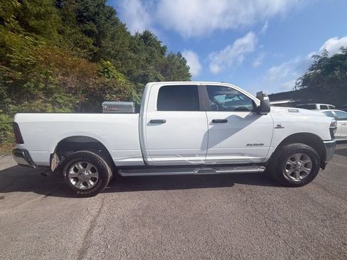 Used 2025 RAM 2500 Big Horn AWD/4WD image 6