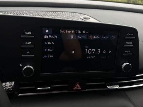 New 2026 Hyundai Elantra SE FWD image 18
