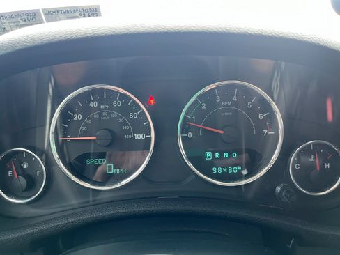 Used 2015 Jeep Wrangler Unlimited Sport w/ Quick Order Package 24S AWD/4WD image 19