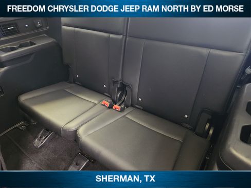 Used 2025 Hyundai Santa Fe Limited FWD image 20