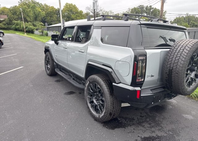 Used 2025 GMC Hummer EV 2X AWD/4WD image 4