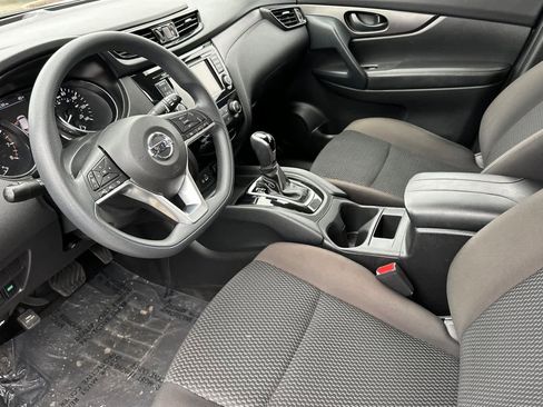 Used 2022 Nissan Rogue Sport S image 11
