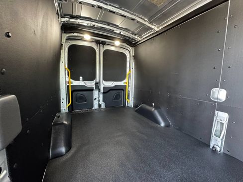 Used 2026 Ford Transit 250 148 Medium Roof w/ Exterior Upgrade Package RWD image 33
