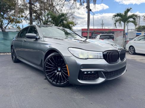 Used 2019 BMW 740i w/ M Sport Package image 2