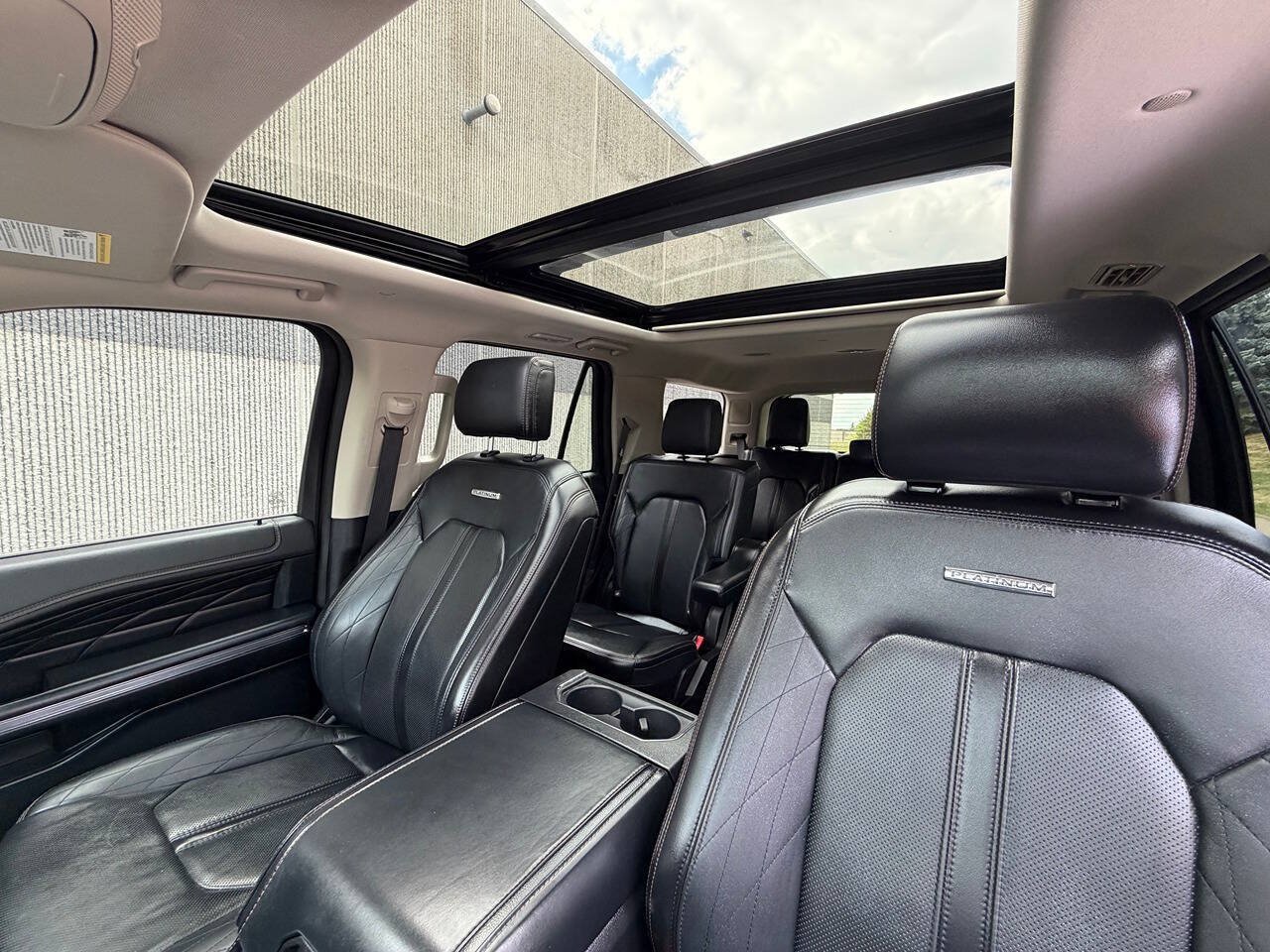Used 2019 Ford Expedition Platinum AWD/4WD image 21