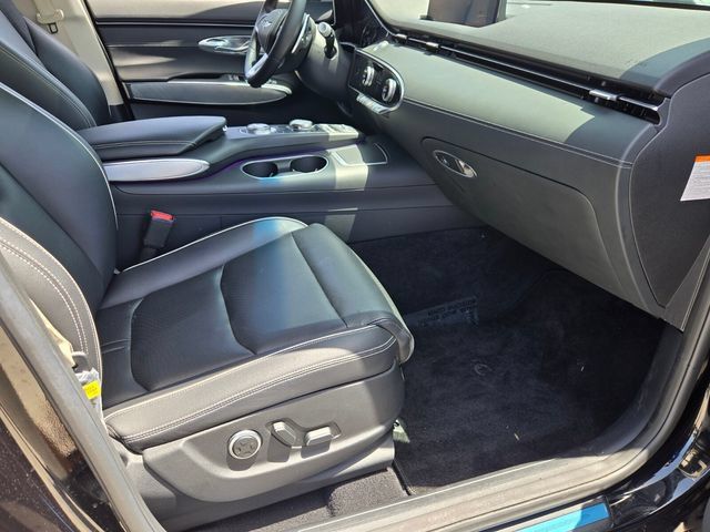 Used 2025 Genesis Electrified GV70 AWD/4WD image 16