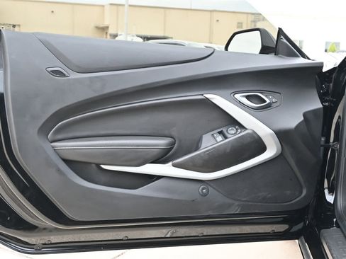 Used 2022 Chevrolet Camaro LT image 18