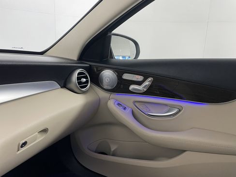 Used 2020 Mercedes-Benz C 300 Sedan image 12