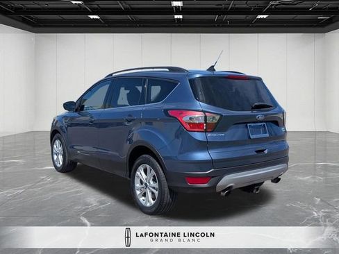 Used 2018 Ford Escape SEL AWD/4WD image 2