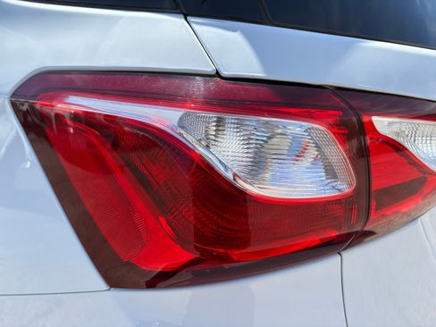 Certified 2021 Chevrolet Equinox LT AWD/4WD image 25