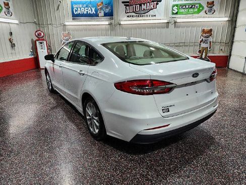 Used 2019 Ford Fusion SE image 5