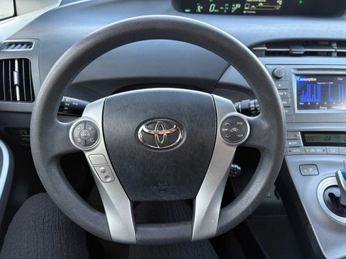 Used 2014 Toyota Prius One image 12